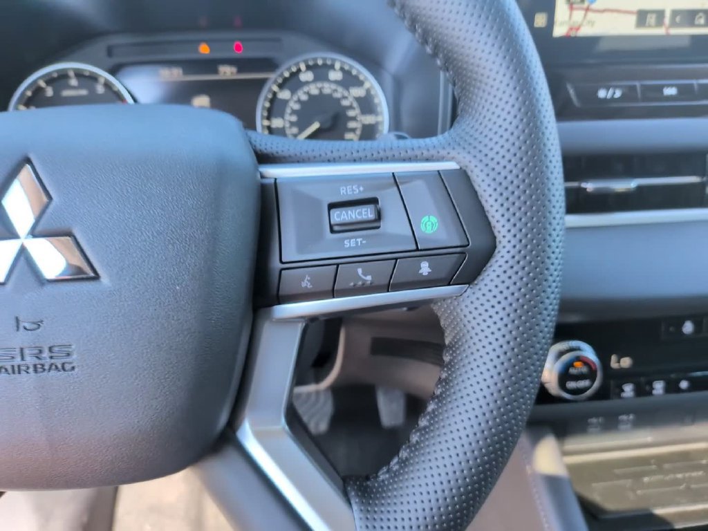 New 2026 Mitsubishi Outlander AWD image 19