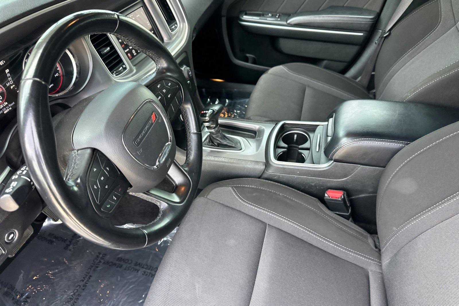 Used 2022 Dodge Charger SXT image 15