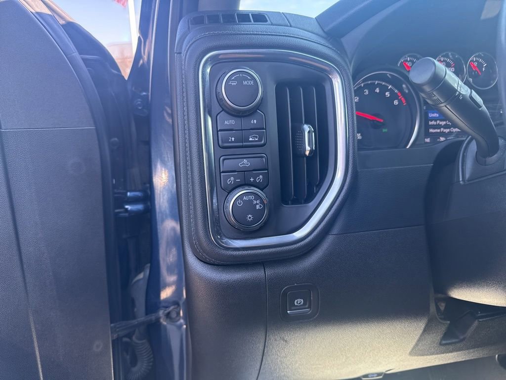 Used 2022 Chevrolet Silverado 1500 LT image 23