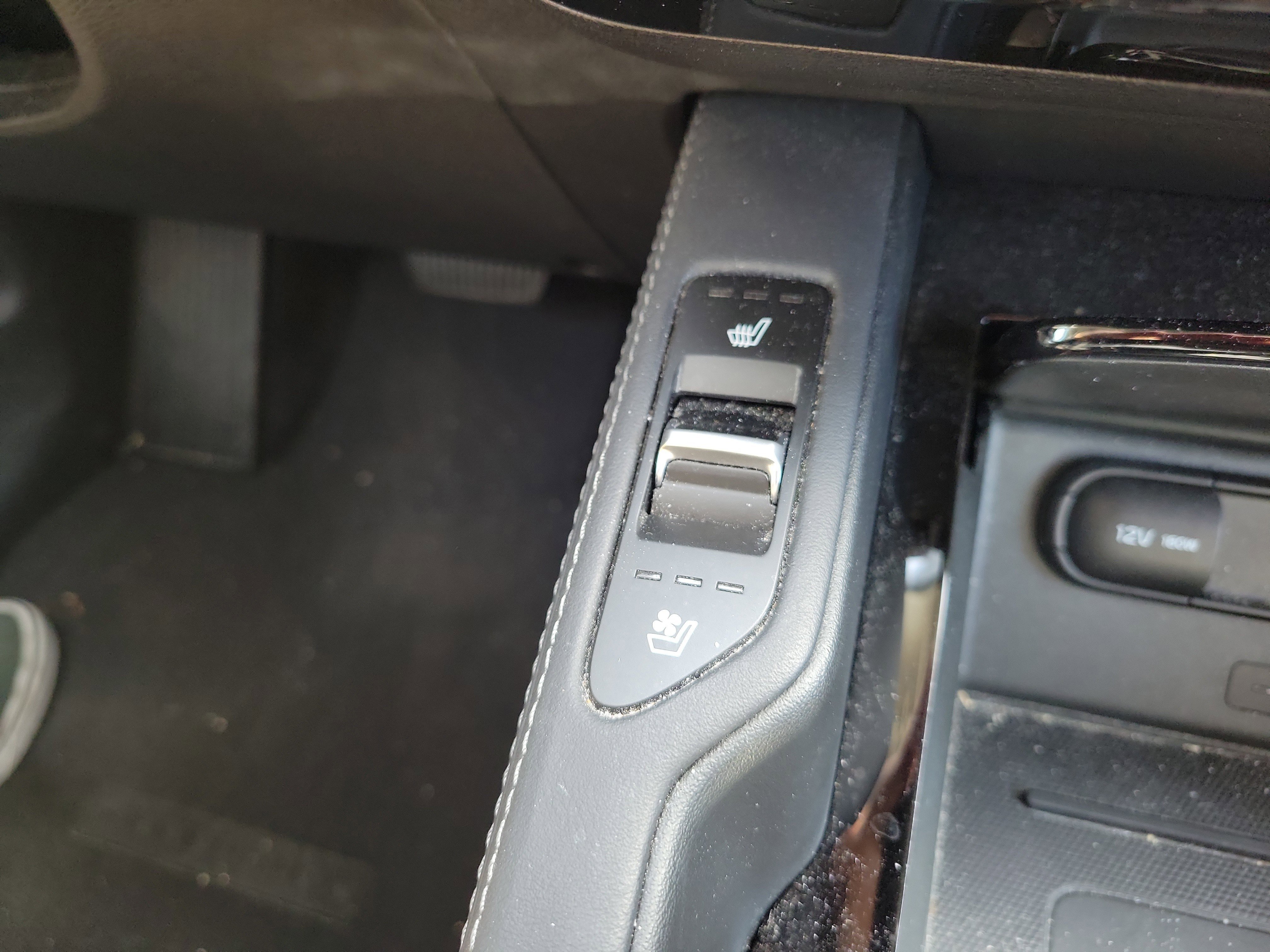 Used 2020 Kia Telluride EX image 36