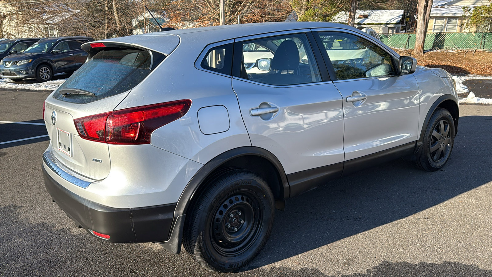 Used 2018 Nissan Rogue Sport S image 24