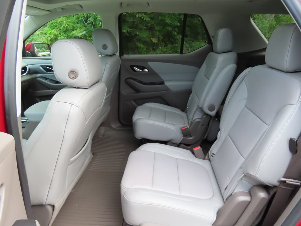 Used 2019 Chevrolet Traverse LT w/ LT Premium Package AWD/4WD image 29