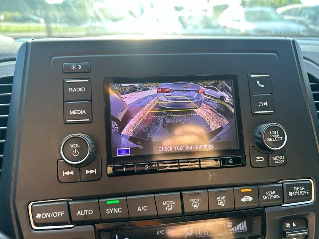 Used 2018 Honda Odyssey LX image 14