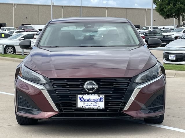 Used 2024 Nissan Altima 2.5 SV FWD image 7