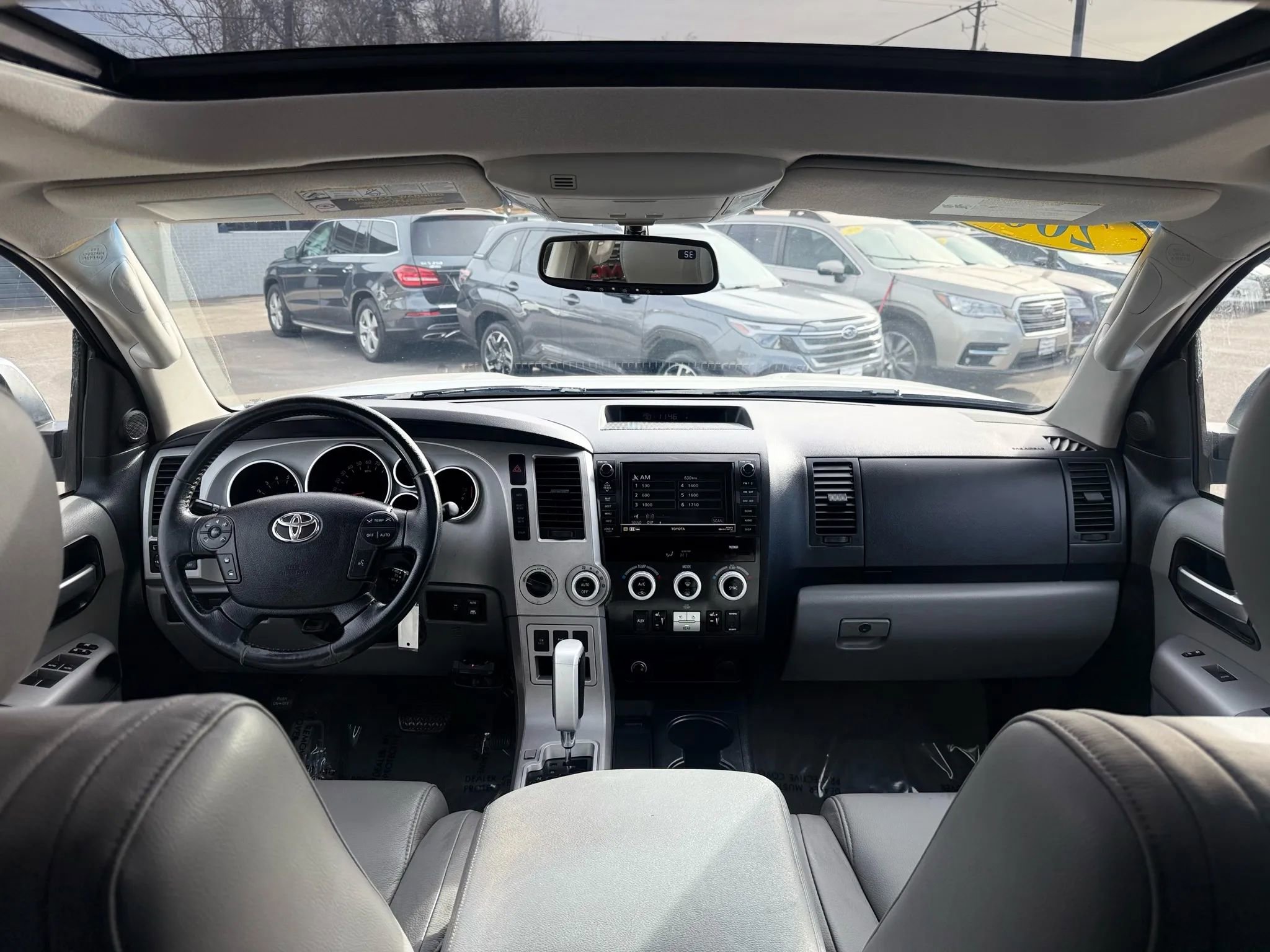 Used 2008 Toyota Sequoia Limited image 30