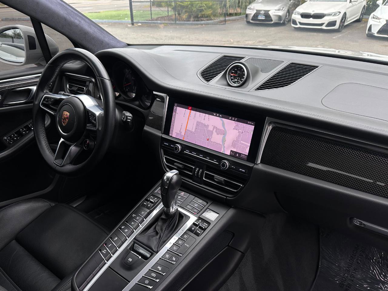 Used 2020 Porsche Macan Turbo AWD/4WD image 39