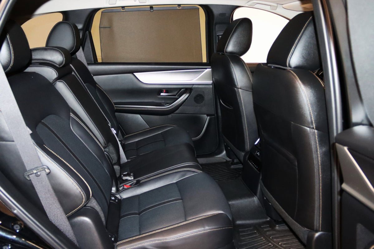Used 2025 MAZDA CX-70 Plug-In Hybrid w/ Premium Pkg image 57