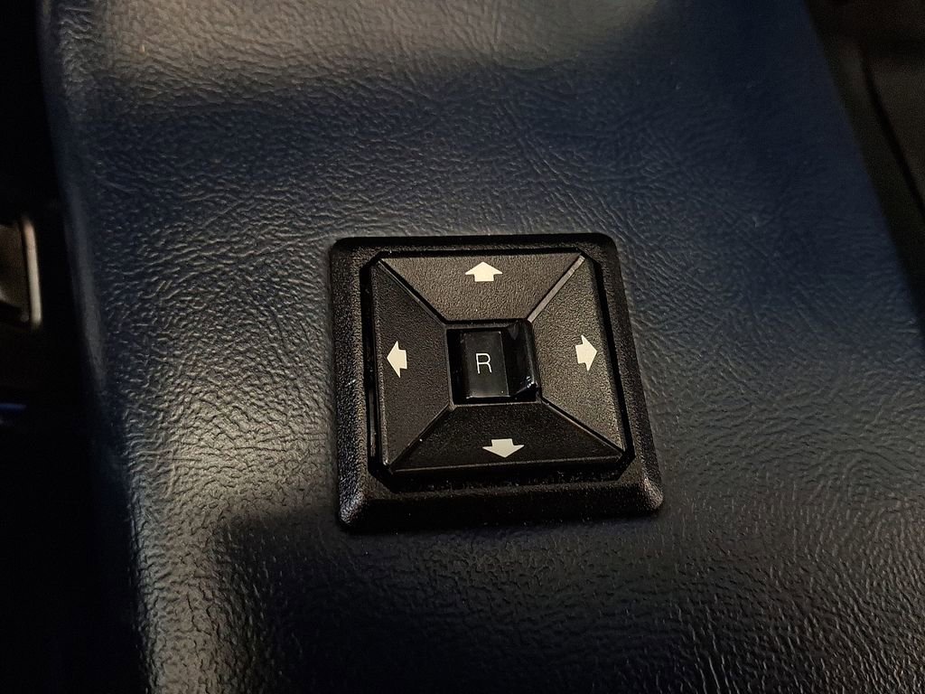 Used 1989 Ford Mustang LX image 24