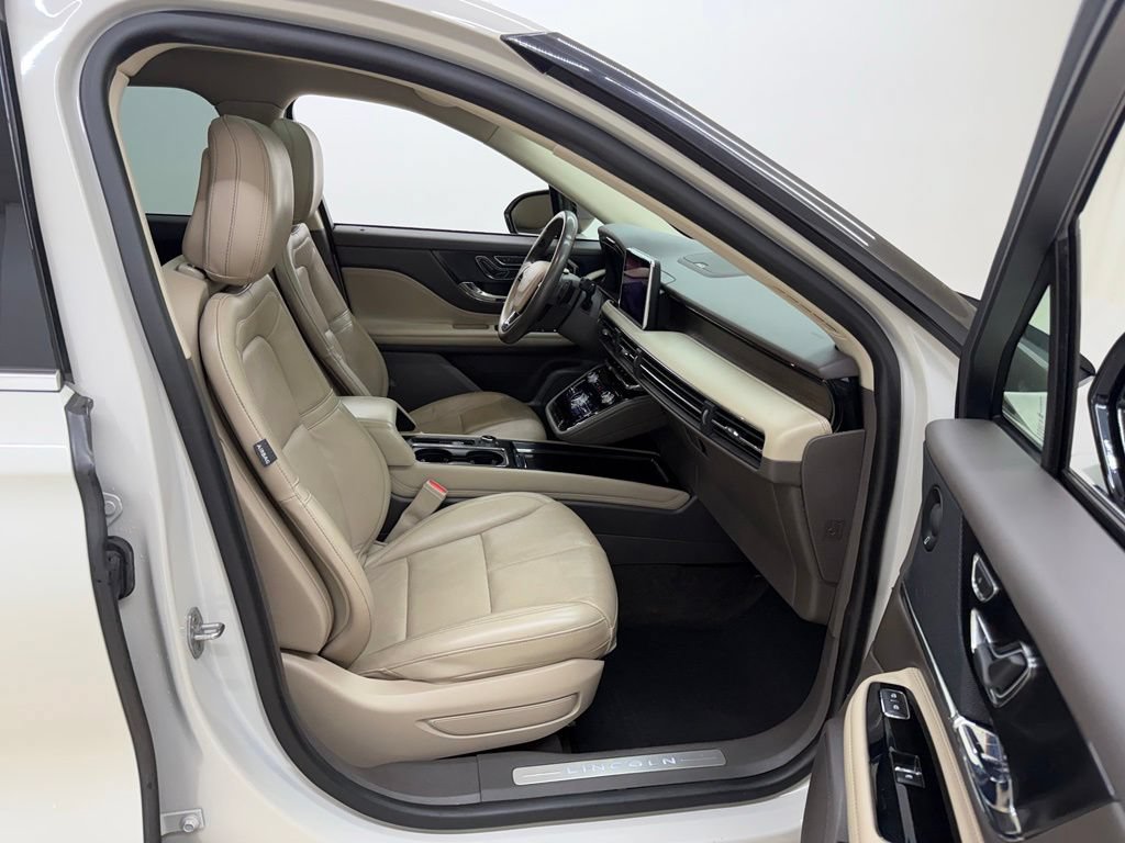 Used 2020 Lincoln Corsair Reserve w/ Equipment Group 201A AWD/4WD image 10