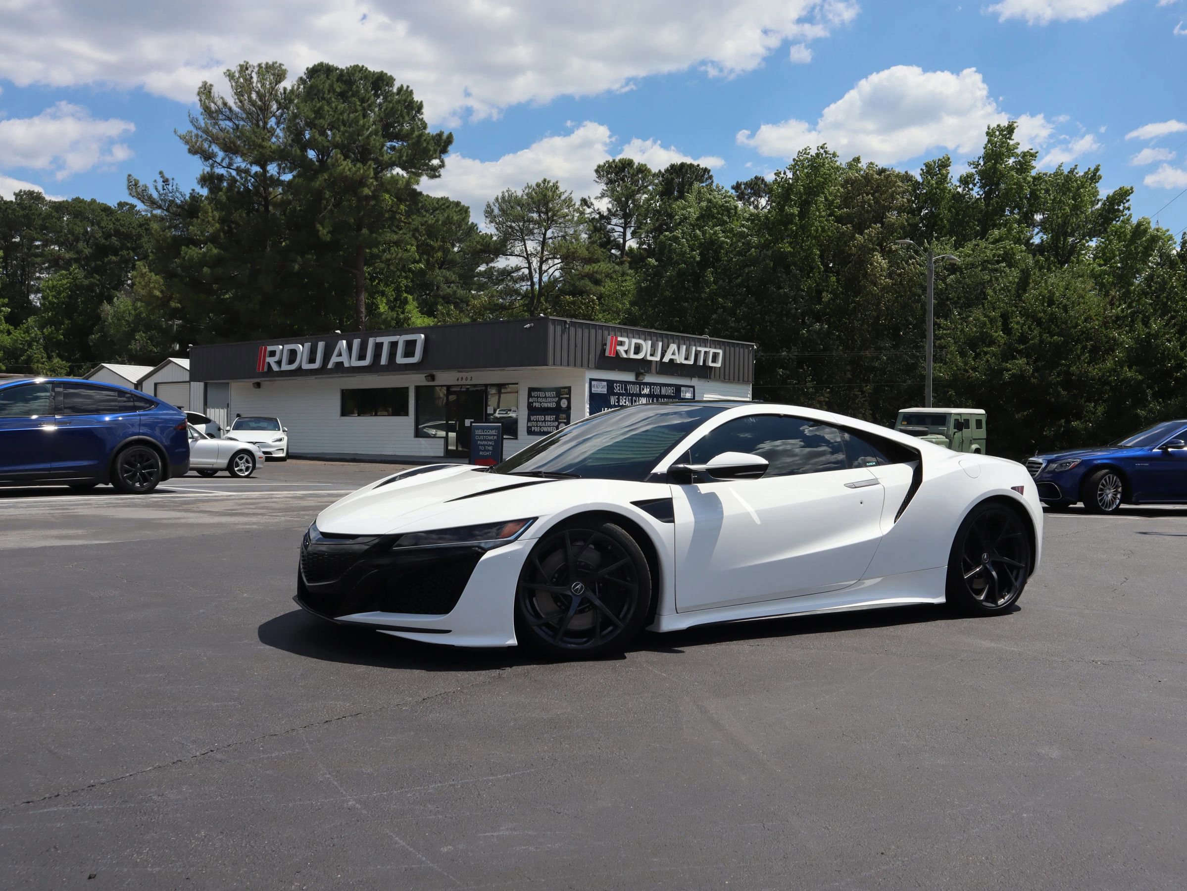 Used 2018 Acura NSX AWD/4WD image 13