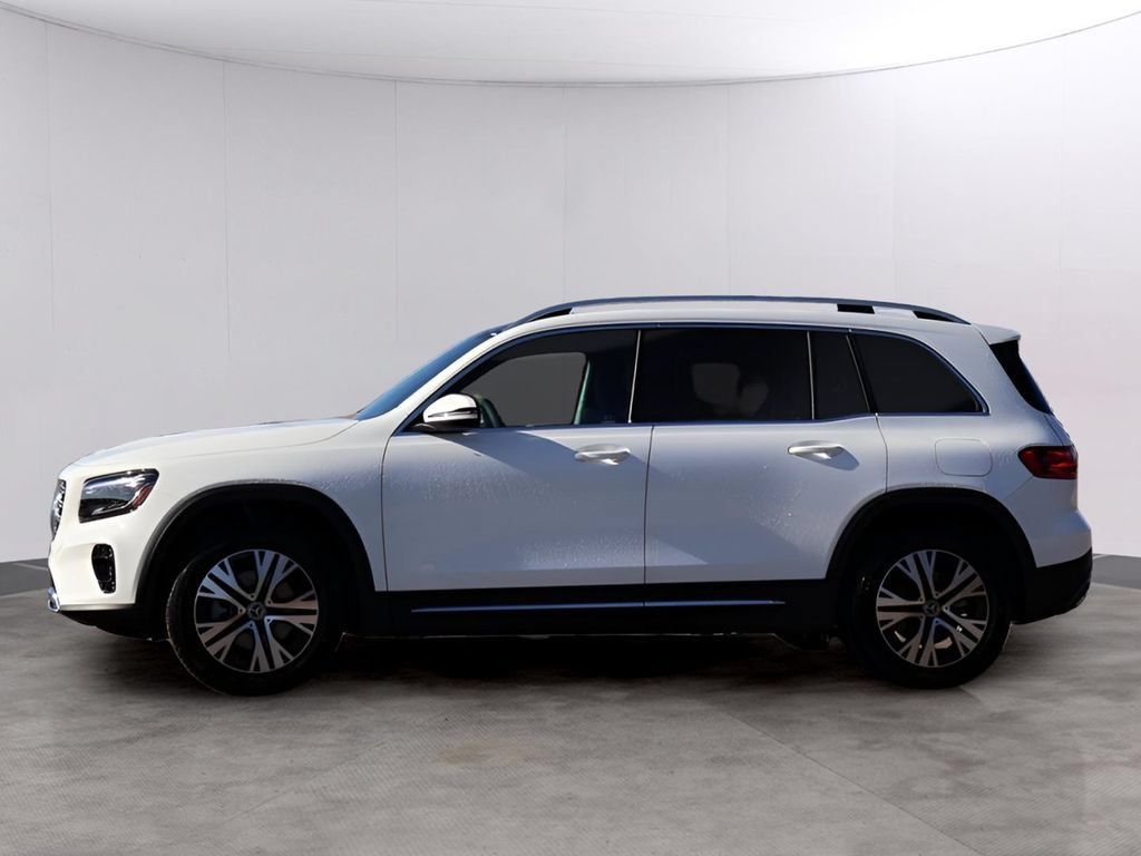 New 2026 Mercedes-Benz GLB 250 4MATIC image 4