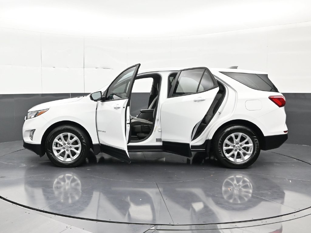 Used 2020 Chevrolet Equinox LS FWD image 36