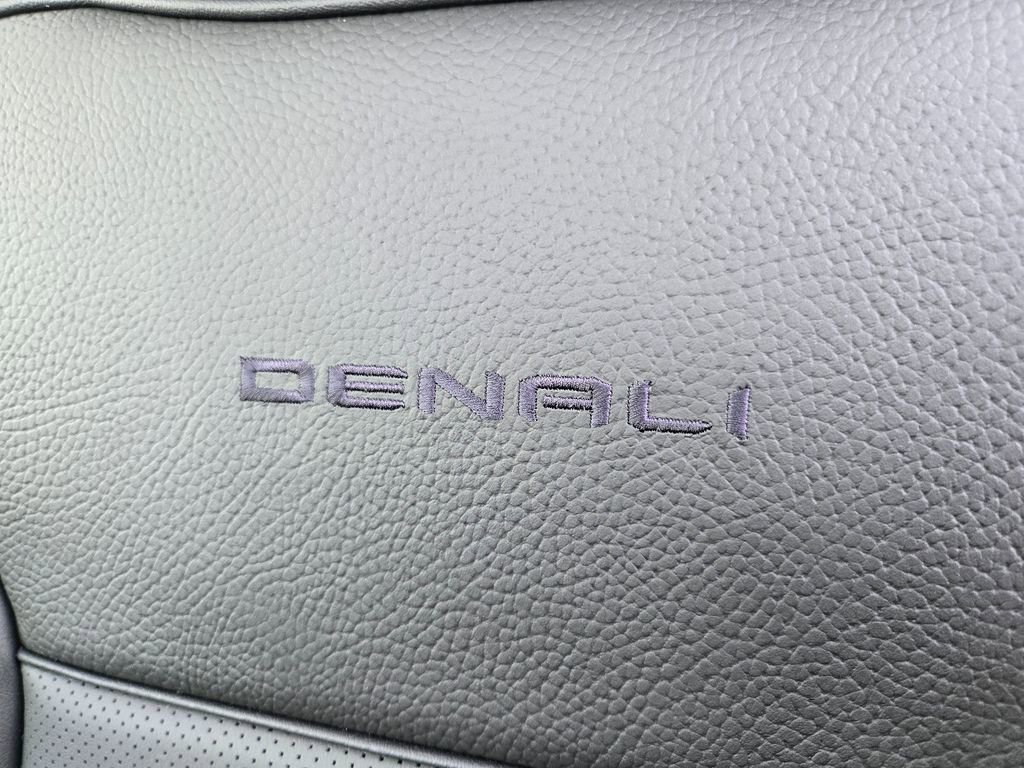 New 2025 GMC Sierra 2500 Denali w/ Denali Reserve Package image 19