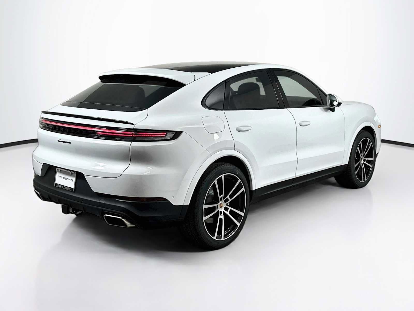 New 2026 Porsche Cayenne Coupe AWD/4WD image 9