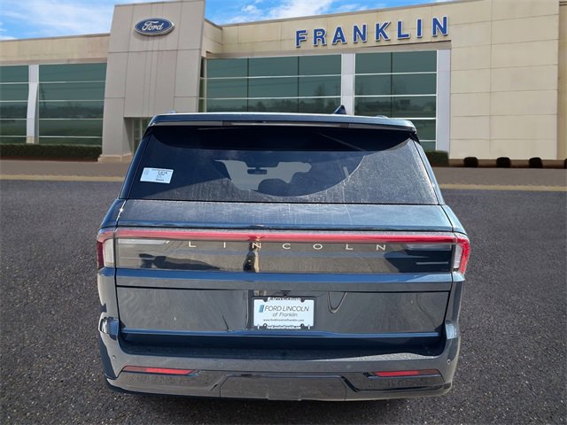 New 2025 Lincoln Navigator L Reserve w/ Jet Appearance Package image 6