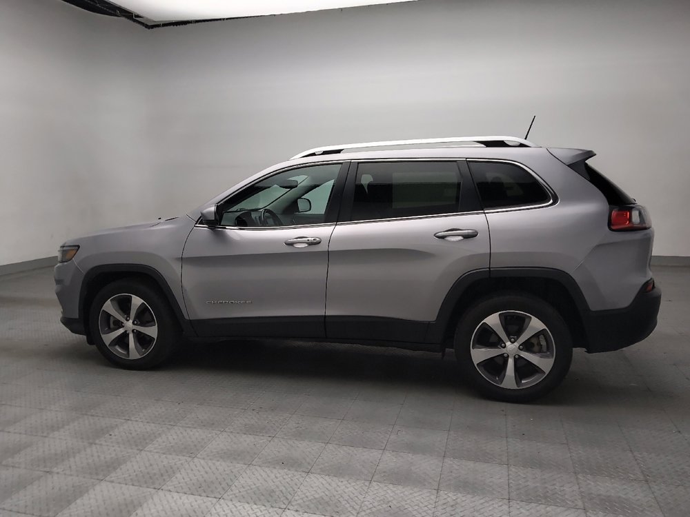 Used 2019 Jeep Cherokee Limited image 3