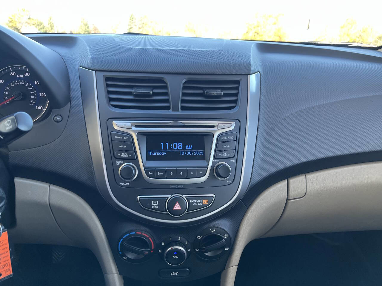 Used 2016 Hyundai Accent SE image 15