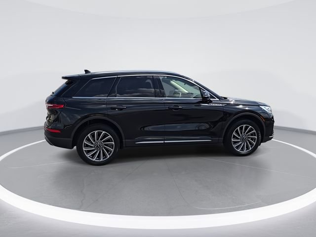 Used 2023 Lincoln Corsair Reserve w/ Equipment Group 201A image 9