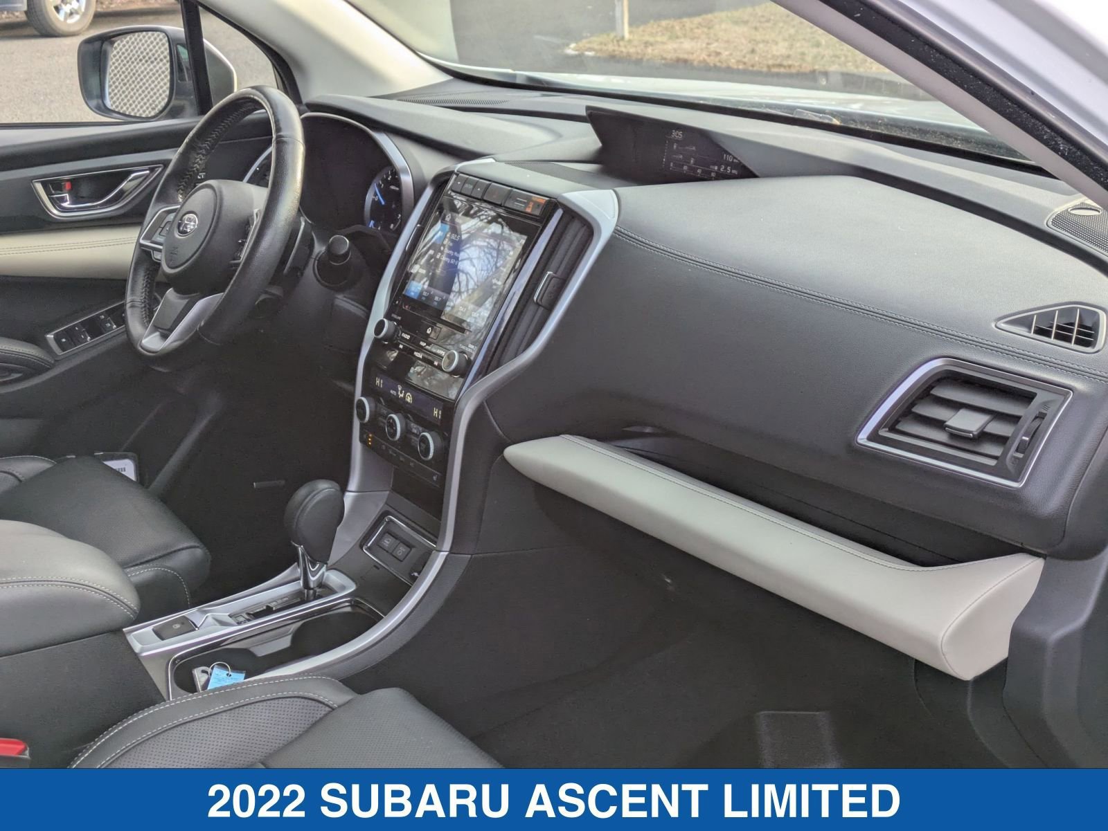 Used 2022 Subaru Ascent Limited w/ Technology Package image 38