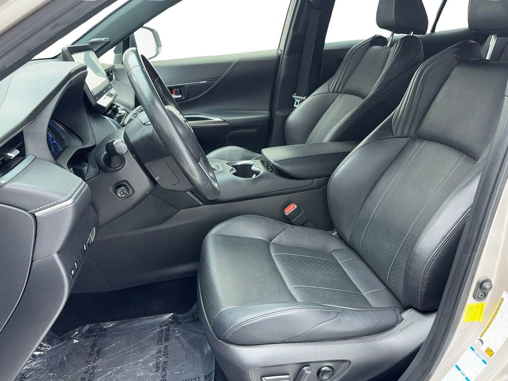 Used 2021 Toyota Venza XLE w/ Softex Package image 21