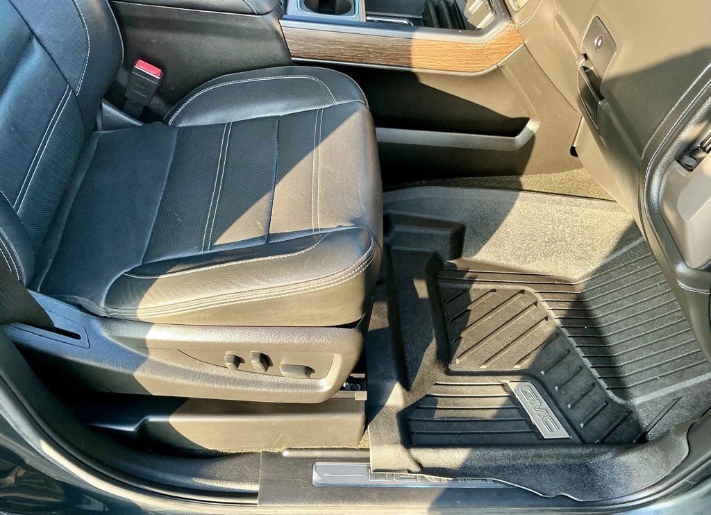 Used 2018 GMC Sierra 2500 Denali w/ Duramax Plus Package image 24