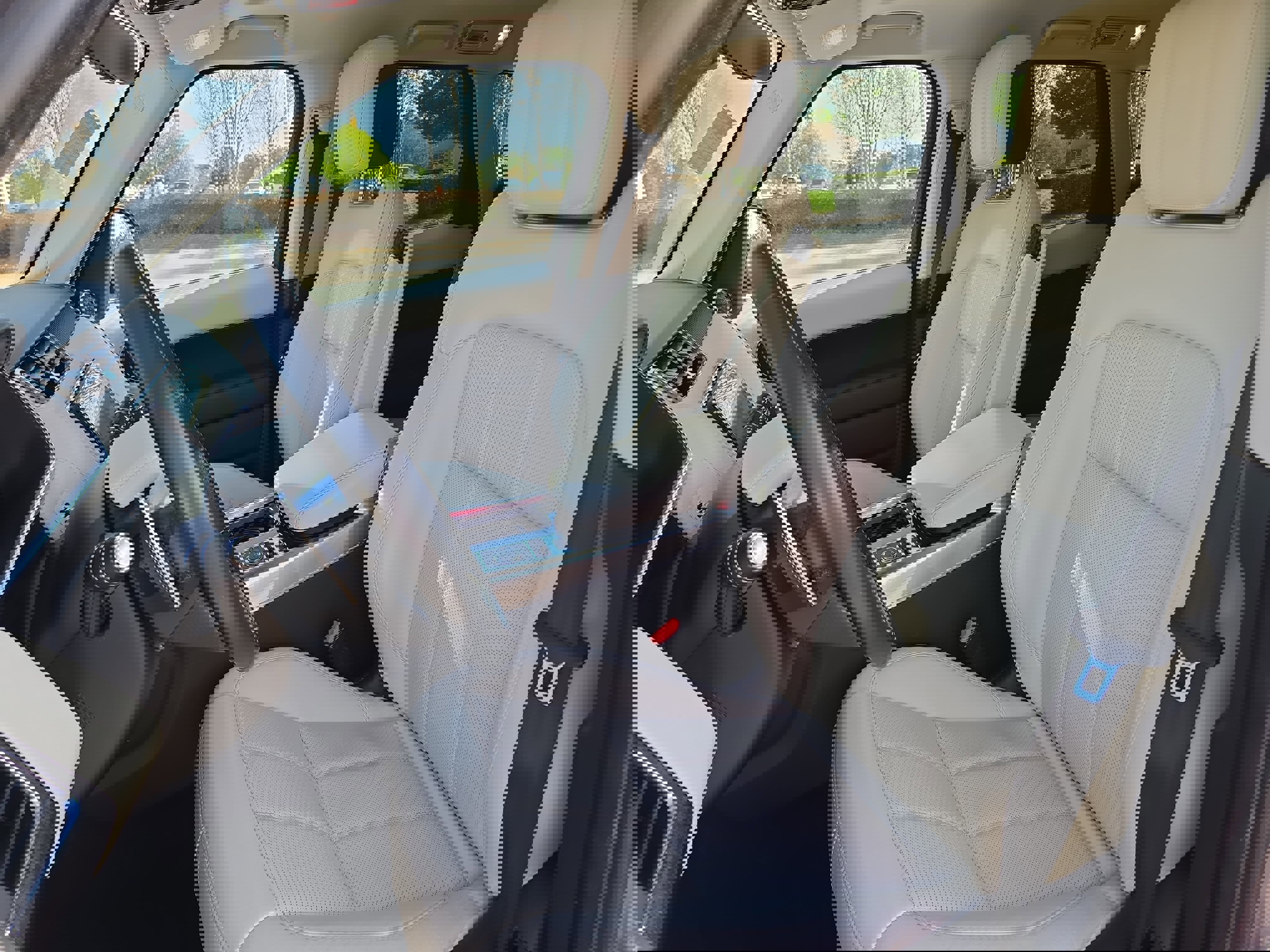 Used 2021 Land Rover Range Rover Sport HSE Silver Edition image 15