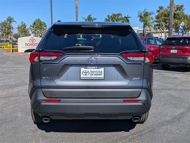 Used 2025 Toyota RAV4 XLE image 8