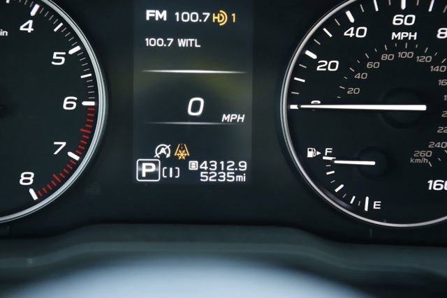 Used 2025 Subaru Forester Premium image 30