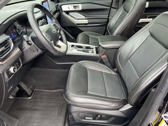 Certified 2023 Ford Explorer Limited w/ Limited Technology Package AWD/4WD image 24