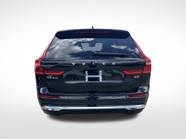 Used 2023 Volvo XC60 B5 Plus FWD image 7