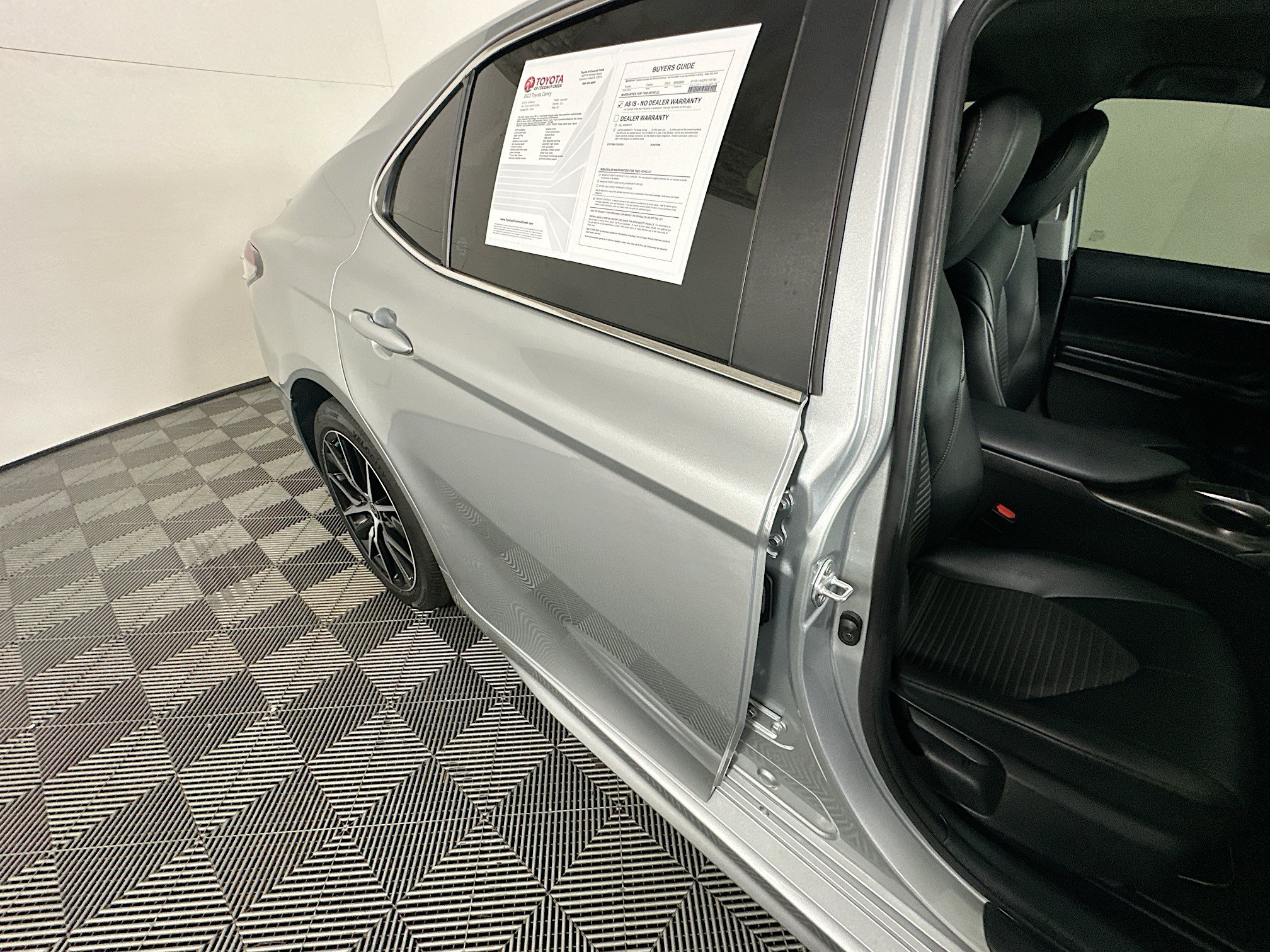 Used 2023 Toyota Camry SE FWD image 27
