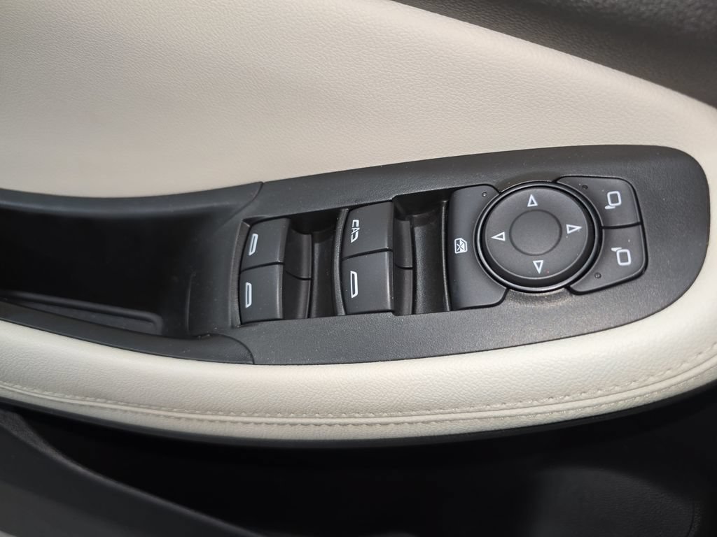 Certified 2024 Buick Encore GX Sport Touring AWD/4WD image 28