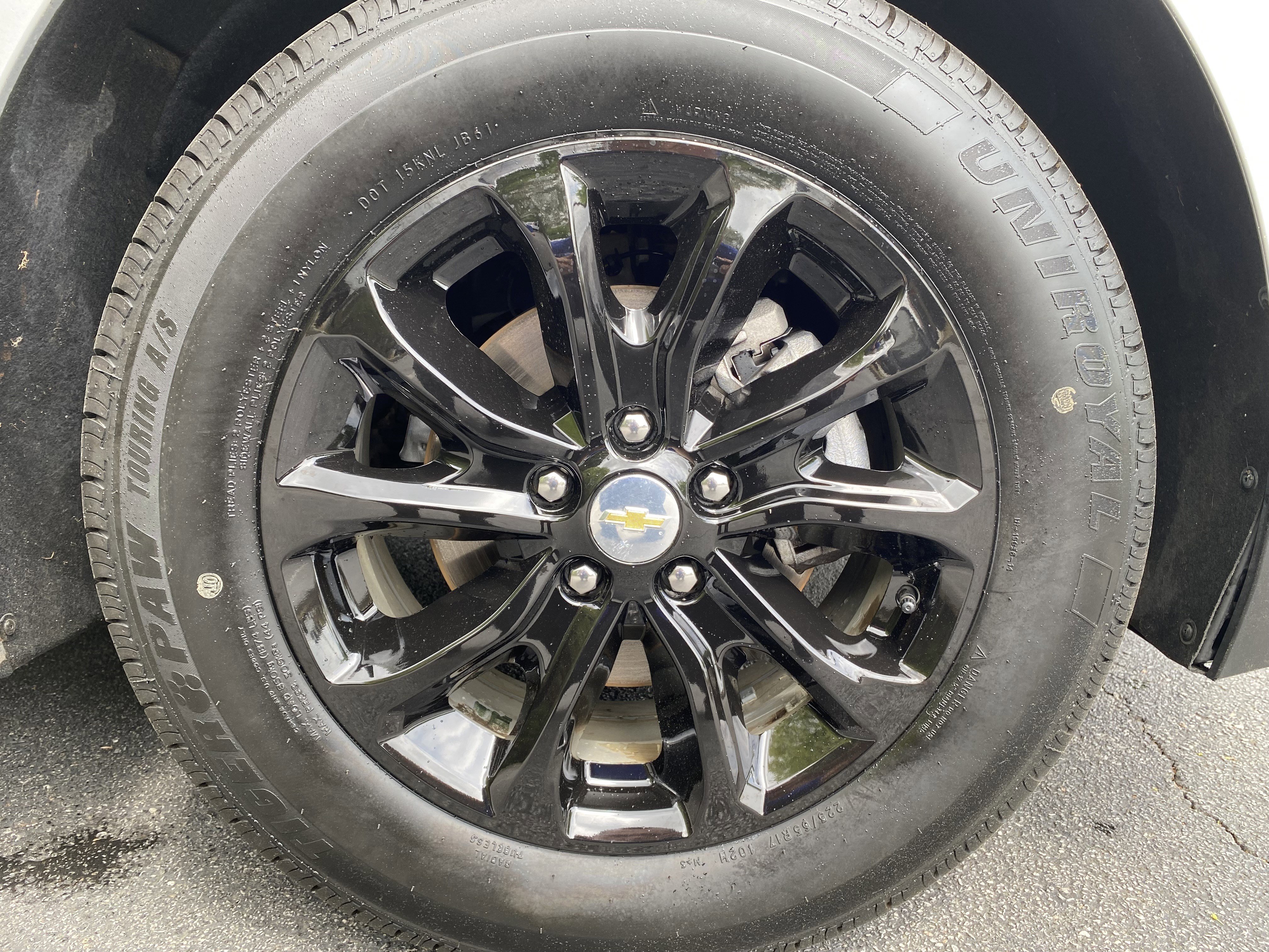 Used 2020 Chevrolet Equinox LT image 38