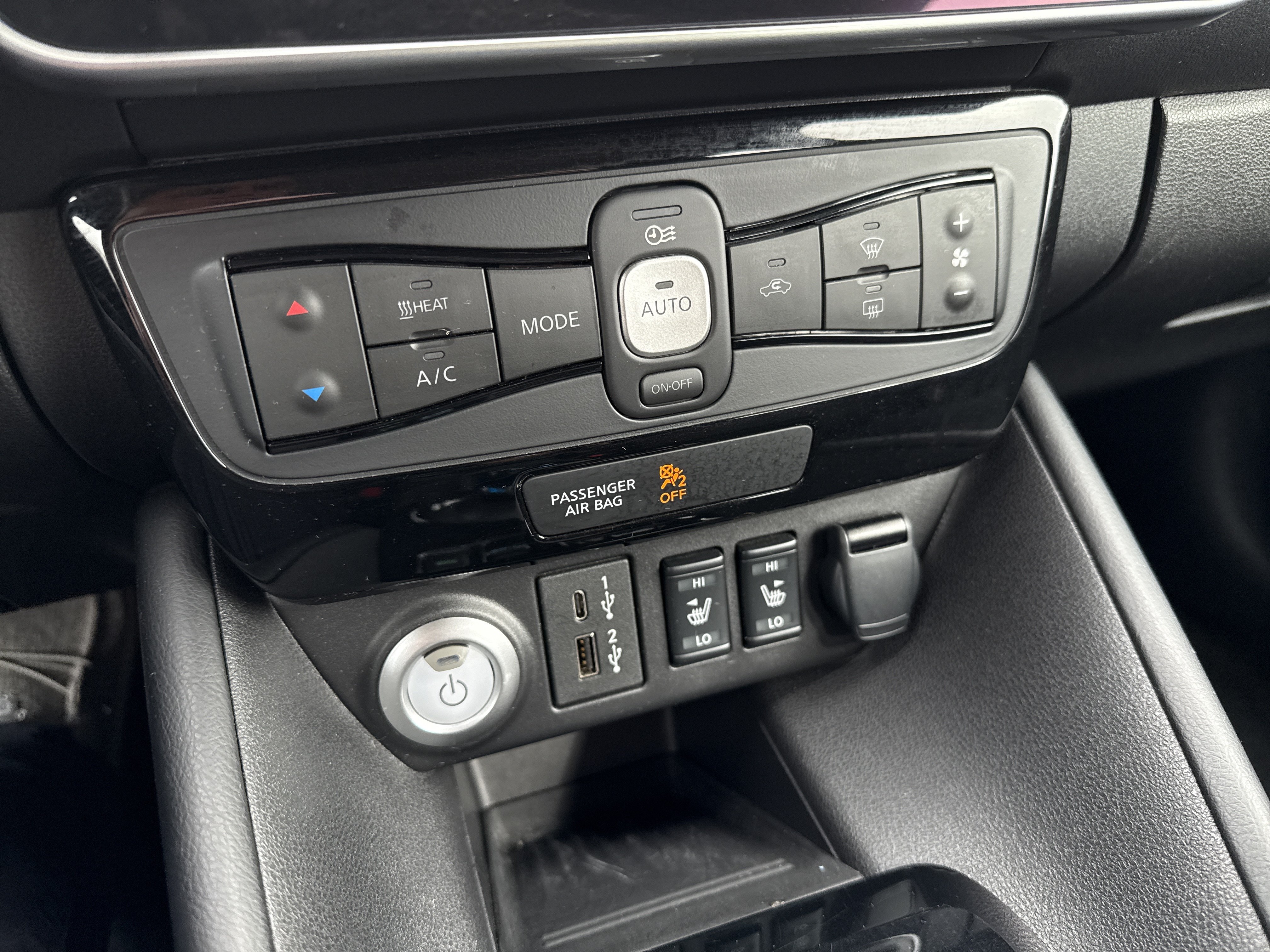 Certified 2025 Nissan Leaf SV Plus FWD image 19