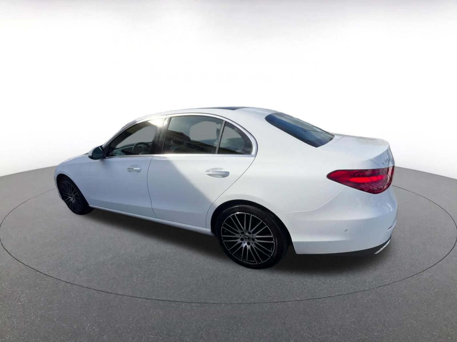 Used 2024 Mercedes-Benz C 300 Sedan image 9