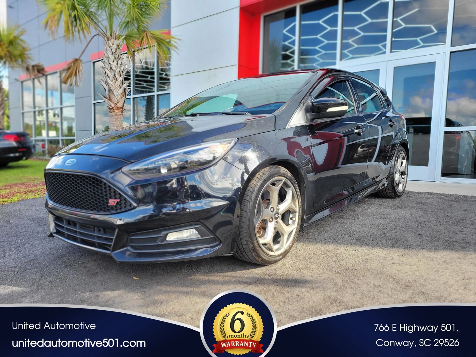 Used 2016 Ford Focus ST w/ Equipment Group 402A FWD image 1
