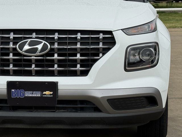 Used 2024 Hyundai Venue SEL image 10
