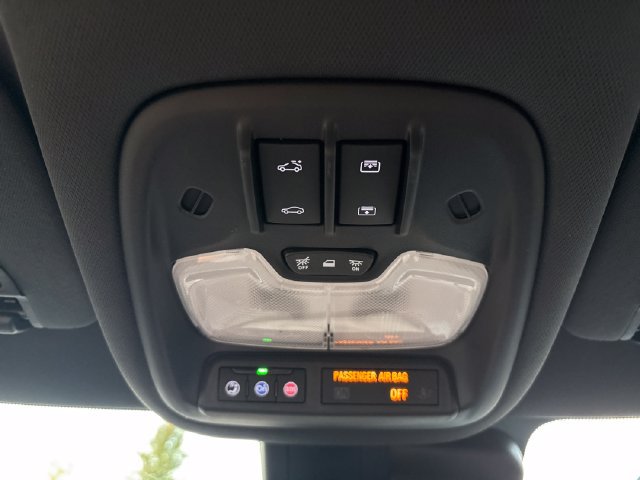 Used 2024 Chevrolet TrailBlazer RS w/ Convenience Package AWD/4WD image 14
