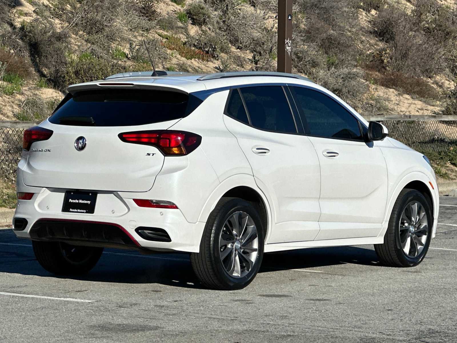 Used 2021 Buick Encore GX Select w/ Advanced Technology Package image 7