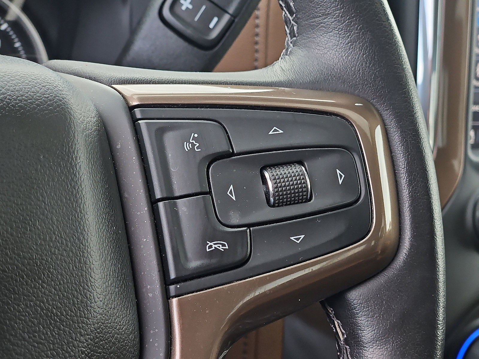 Certified 2020 Chevrolet Silverado 2500 High Country w/ Z71 Off-Road Package image 23