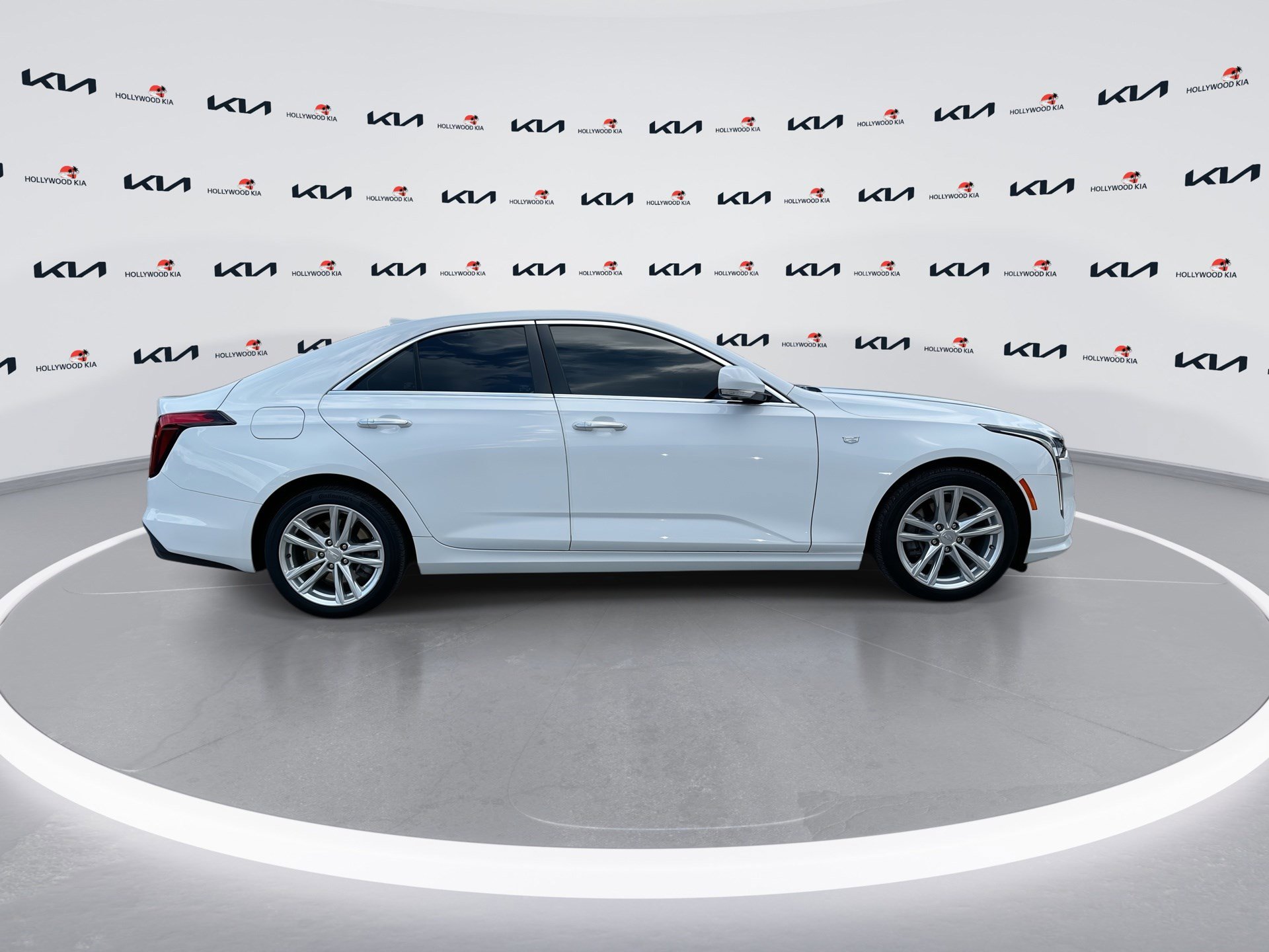 Used 2023 Cadillac CT4 Luxury RWD image 9