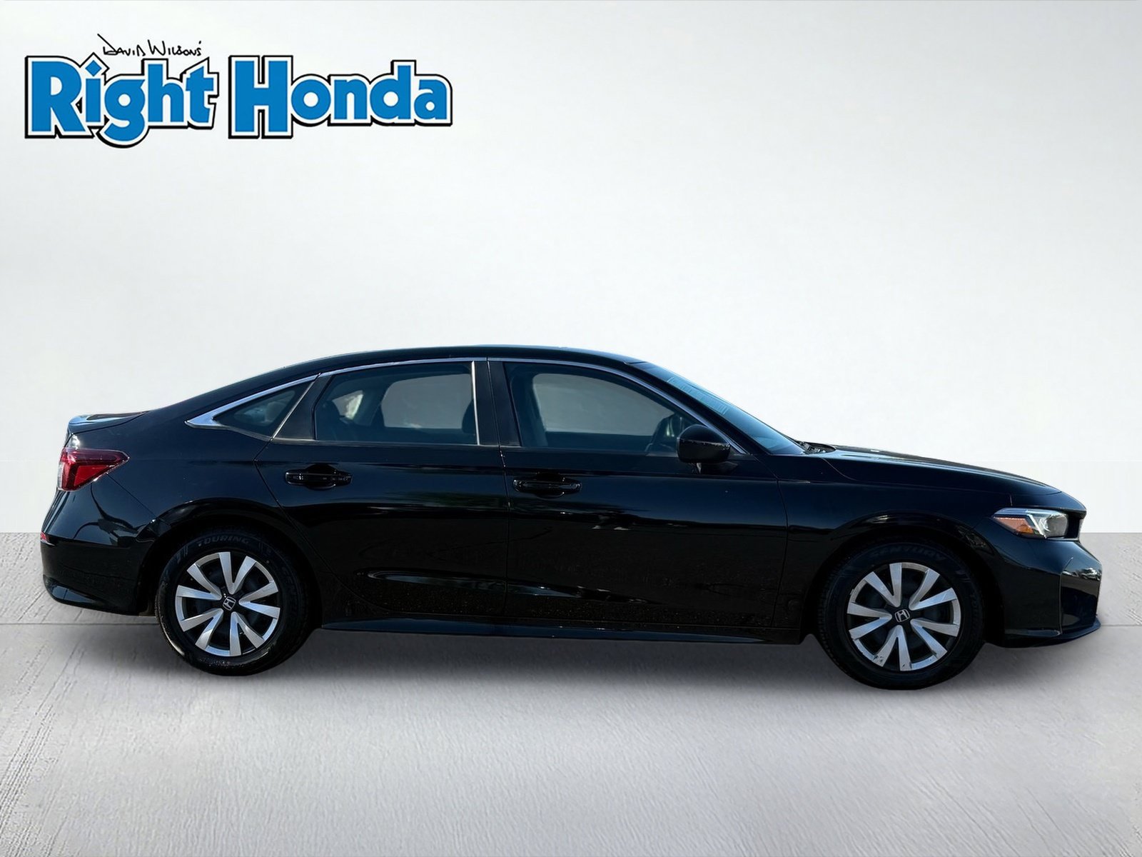 Used 2025 Honda Civic LX image 9