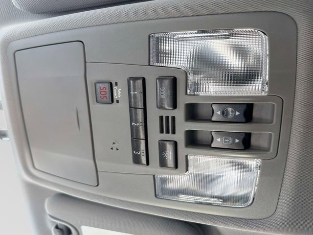 Used 2015 Toyota Highlander Limited Platinum AWD/4WD image 26