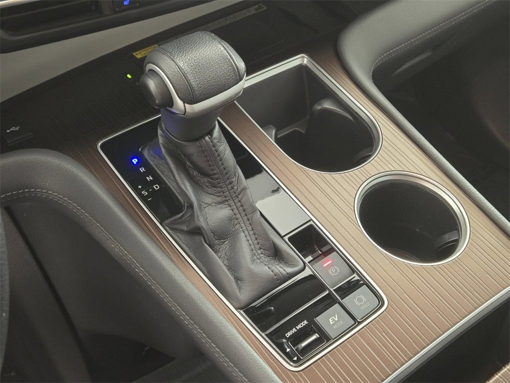 Used 2022 Toyota Sienna XLE image 34