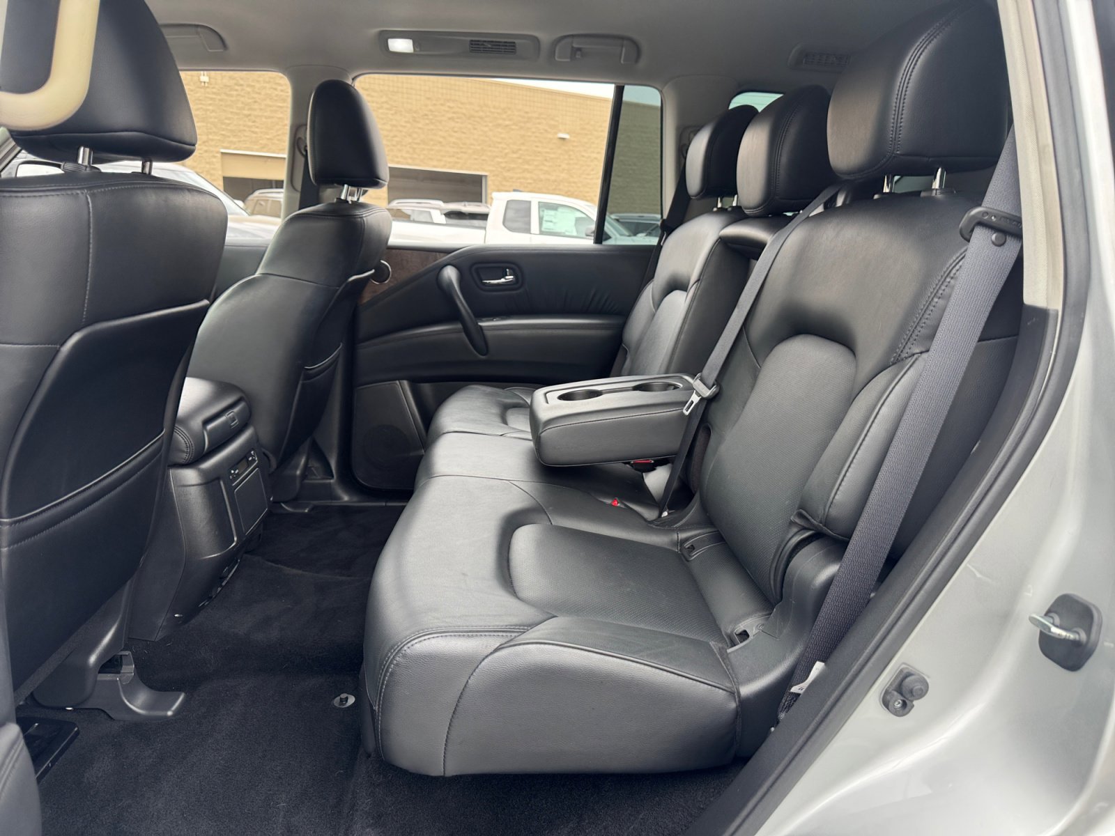 Used 2022 Nissan Armada SL image 17