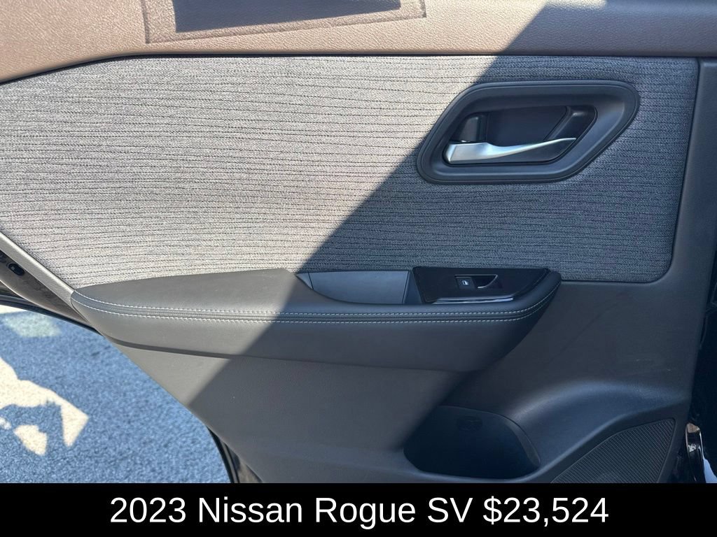 Used 2023 Nissan Rogue SV AWD/4WD image 15
