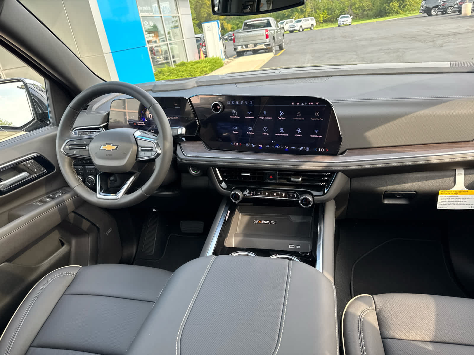 New 2026 Chevrolet Suburban Premier w/ Sun And Tow Package AWD/4WD image 6