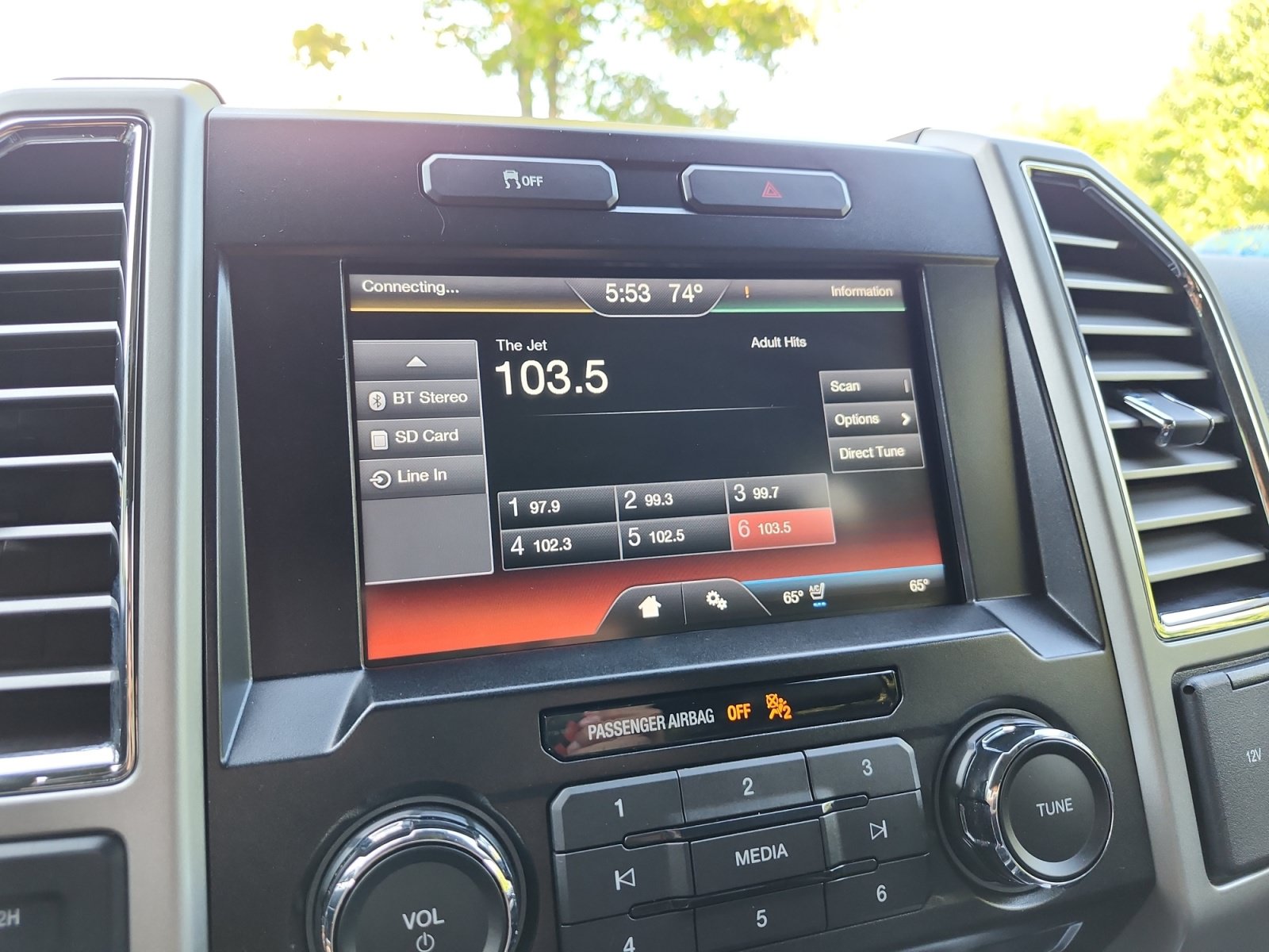 Used 2015 Ford F150 Lariat AWD/4WD image 21