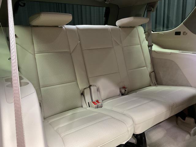 Used 2026 Cadillac Escalade Platinum Luxury AWD/4WD image 16