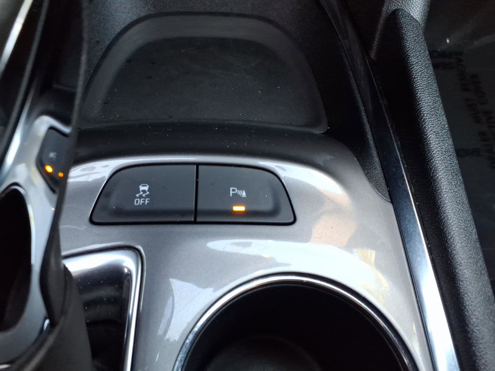 Used 2024 Chevrolet Malibu LT image 25